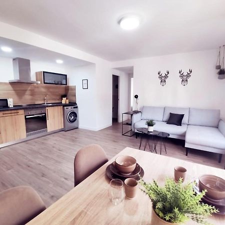 Apartamento Collarada Jaca Kültér fotó