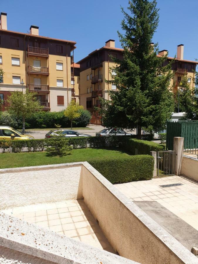 Apartamento Collarada Jaca Kültér fotó